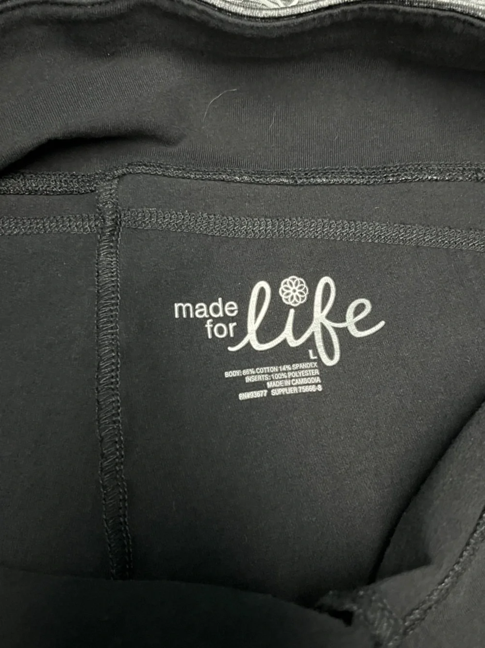 Made For Life Black & Gray Active Set Top & Capri Pants Size Large - Picture 8 of 10